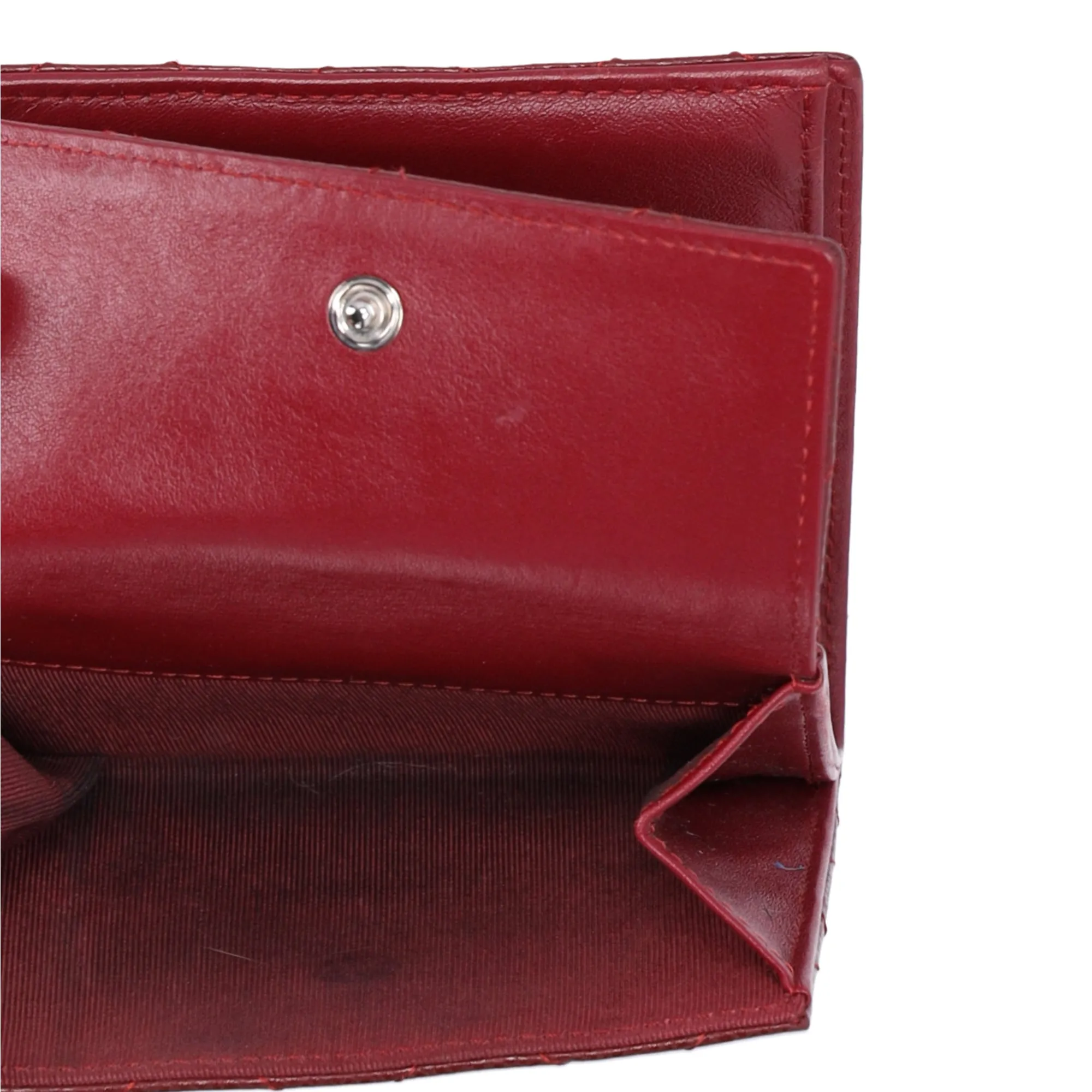 CHANEL Matelasse Trifold Wallet A48980 Bordeaux Caviar Leather sold by Gaby's Bags product image thumbnail 4