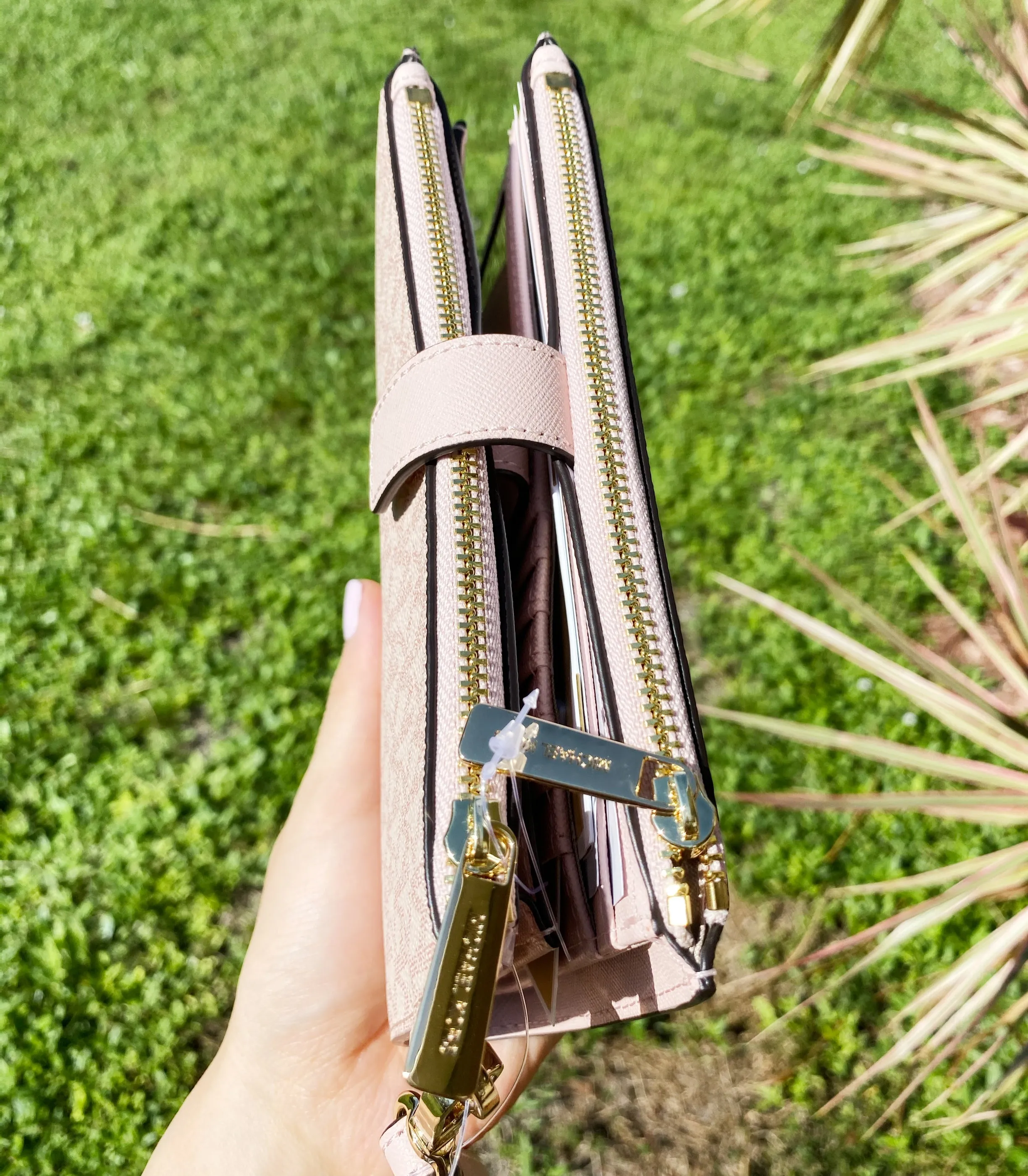 Michael Kors Jet Set Travel Double Zip Wristlet Ballet Pink MK sold by Gaby's Bags product image thumbnail 4