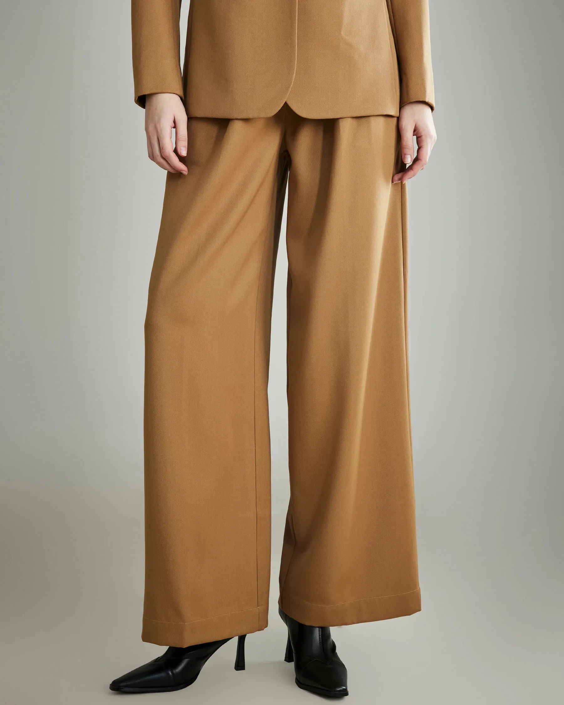 Women's Pleated Wool Wide Leg Pants sold by DAISYSILK product image thumbnail 5