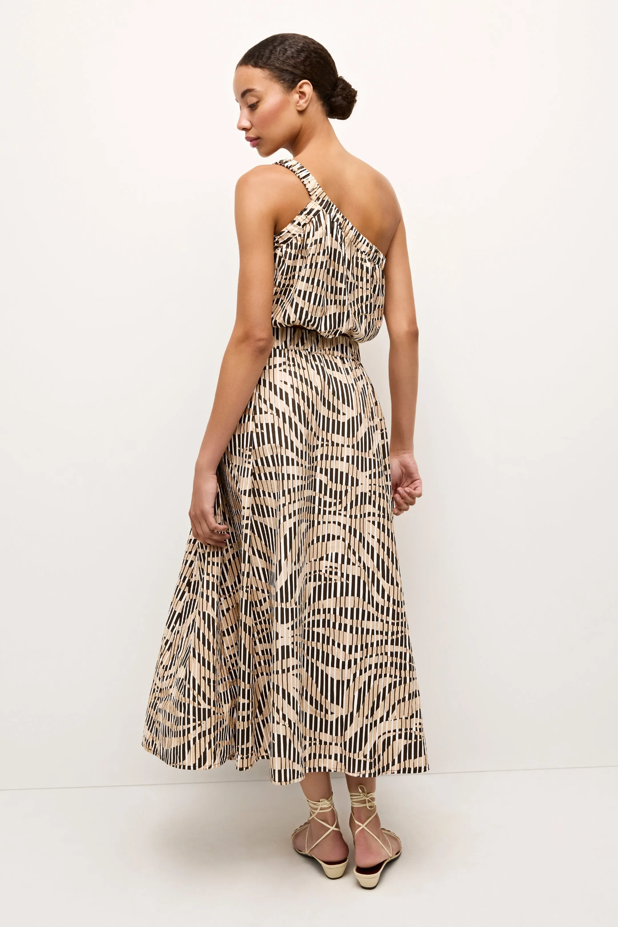 Giselle Top sold by Modatrova product image thumbnail 5