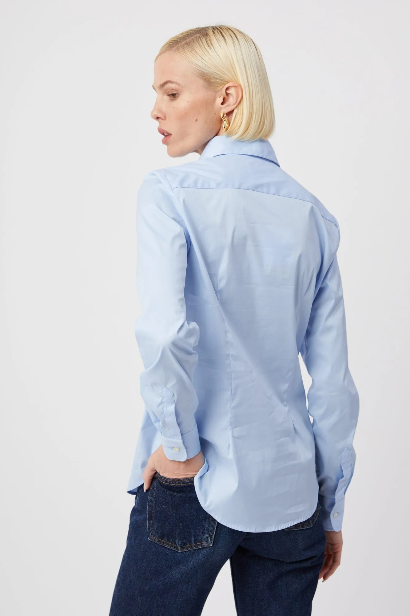 The Icon Shirt sold by Modatrova product image thumbnail 4