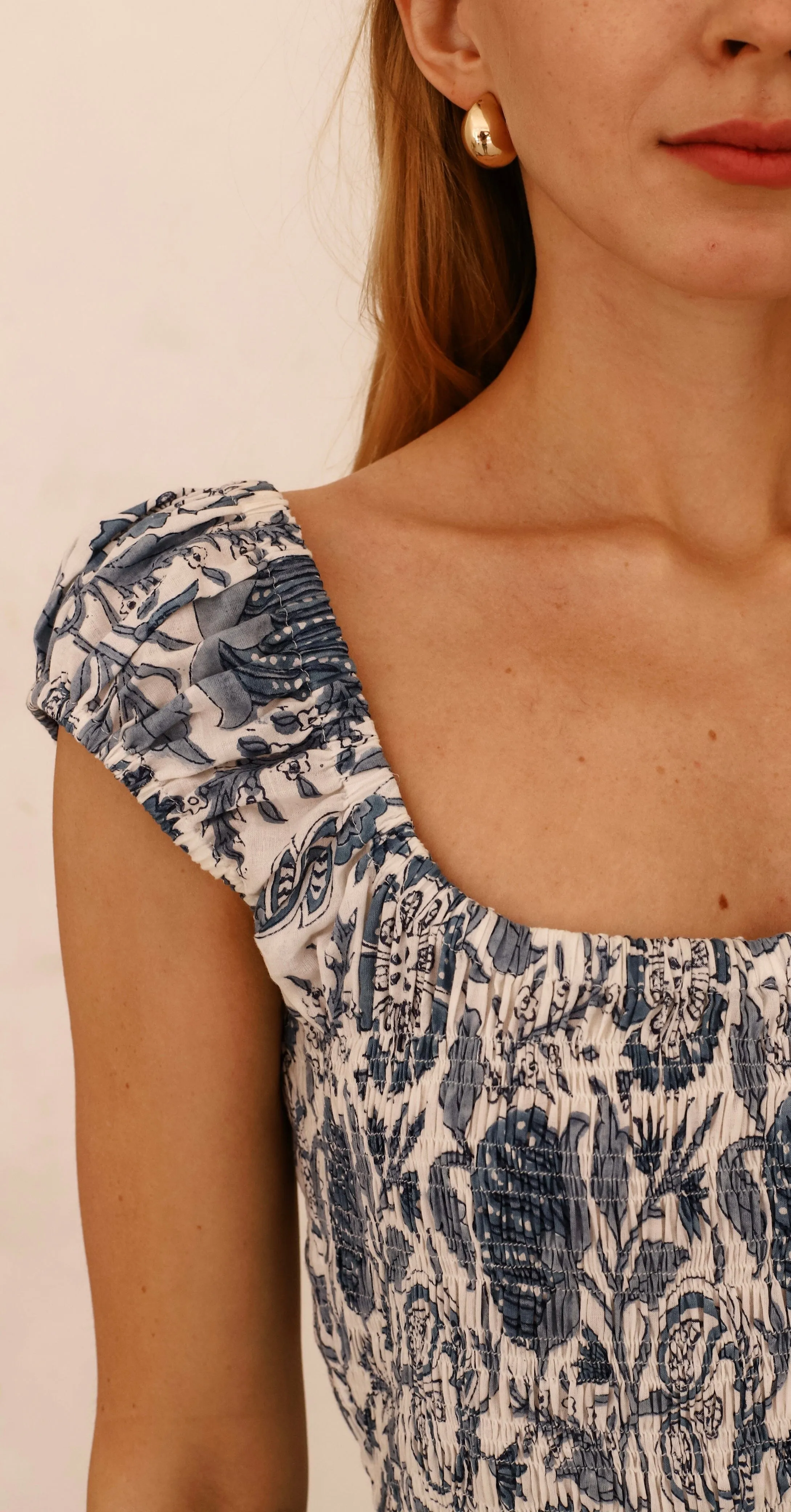 Tilly Dress sold by Modatrova product image thumbnail 3