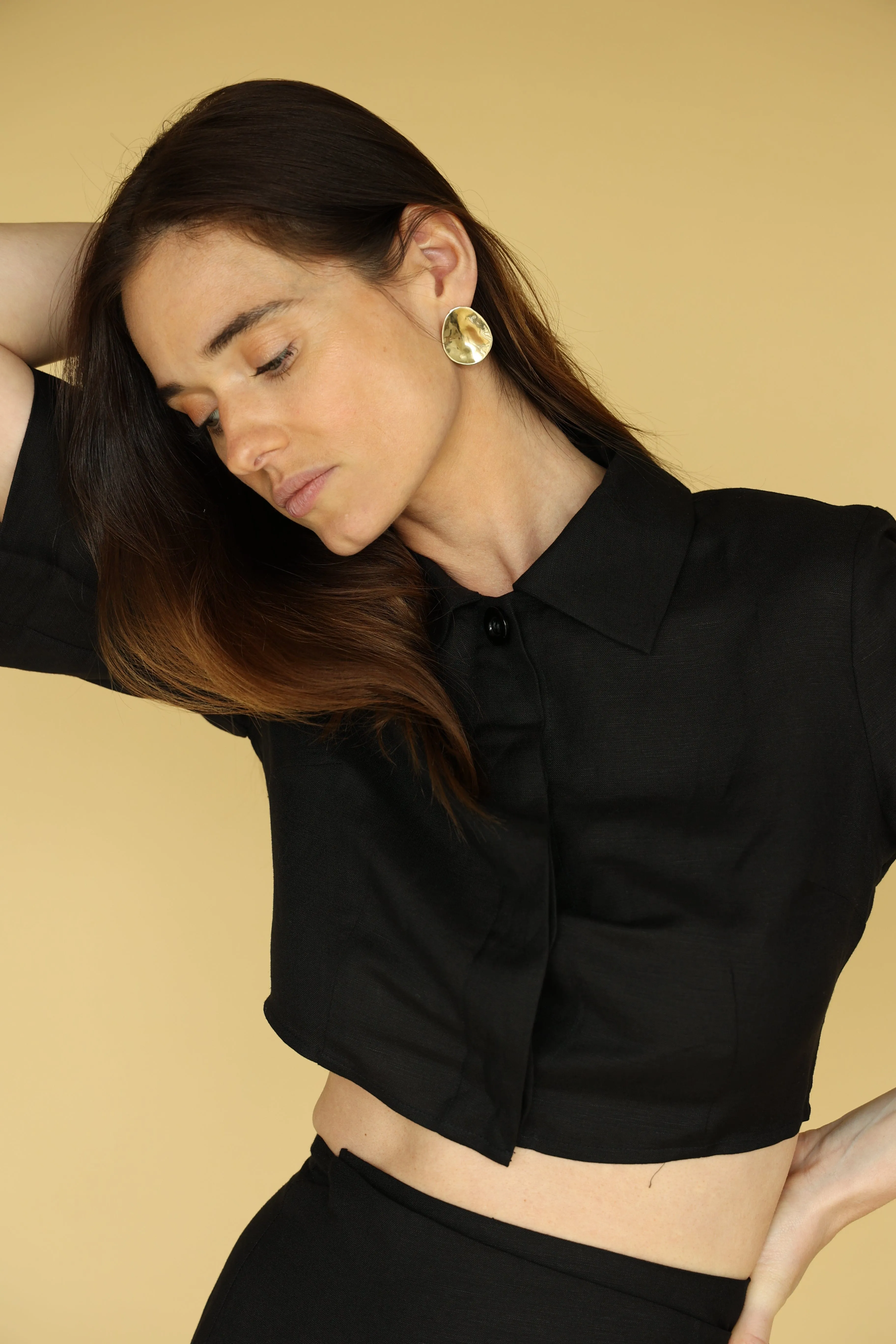 Frankie Top in Black sold by Modatrova product image thumbnail 2