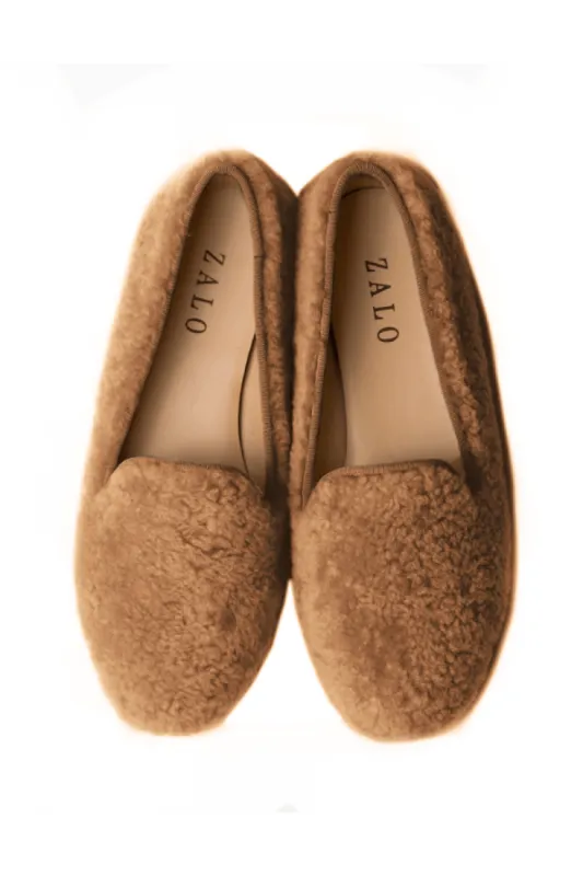 Shearling Slipper Tan sold by Modatrova