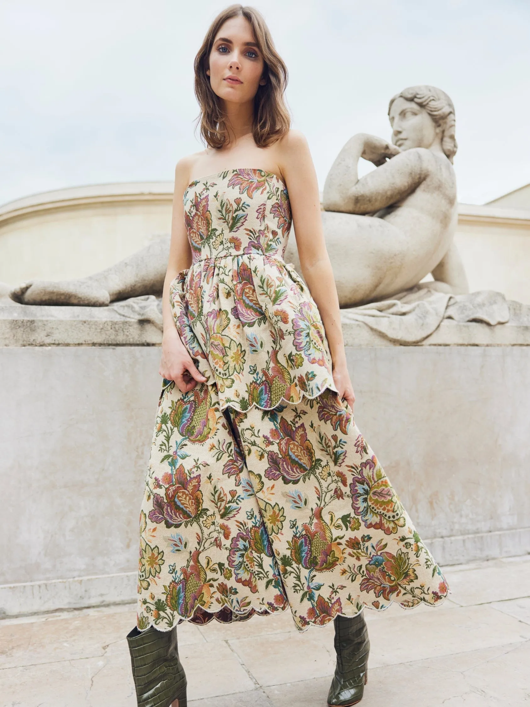 Daisy Dress sold by Modatrova product image thumbnail 3