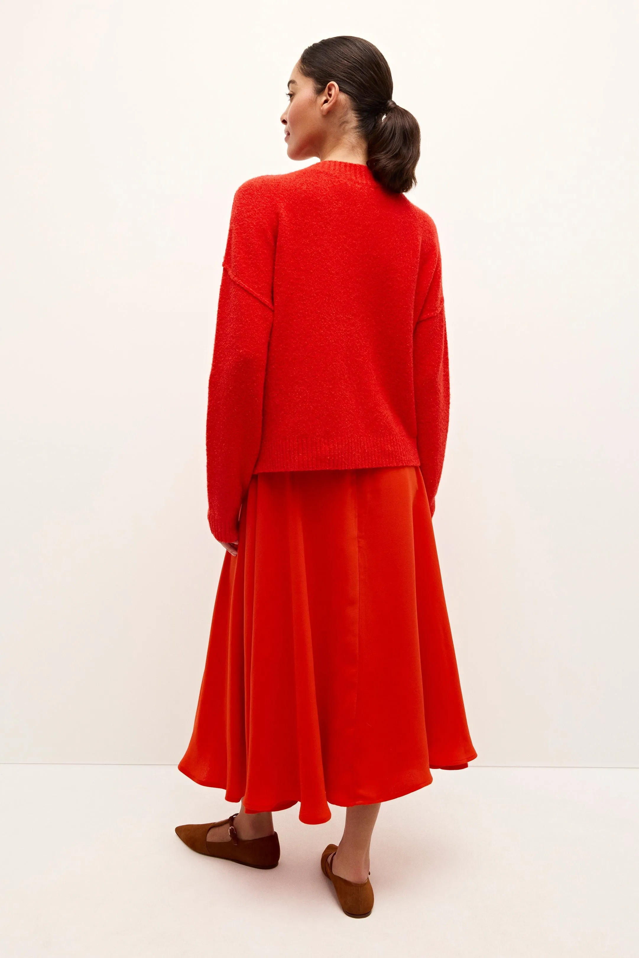 Helga Skirt sold by Modatrova product image thumbnail 5