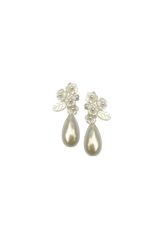 The Meredith Pearl Drop made by Modatrova