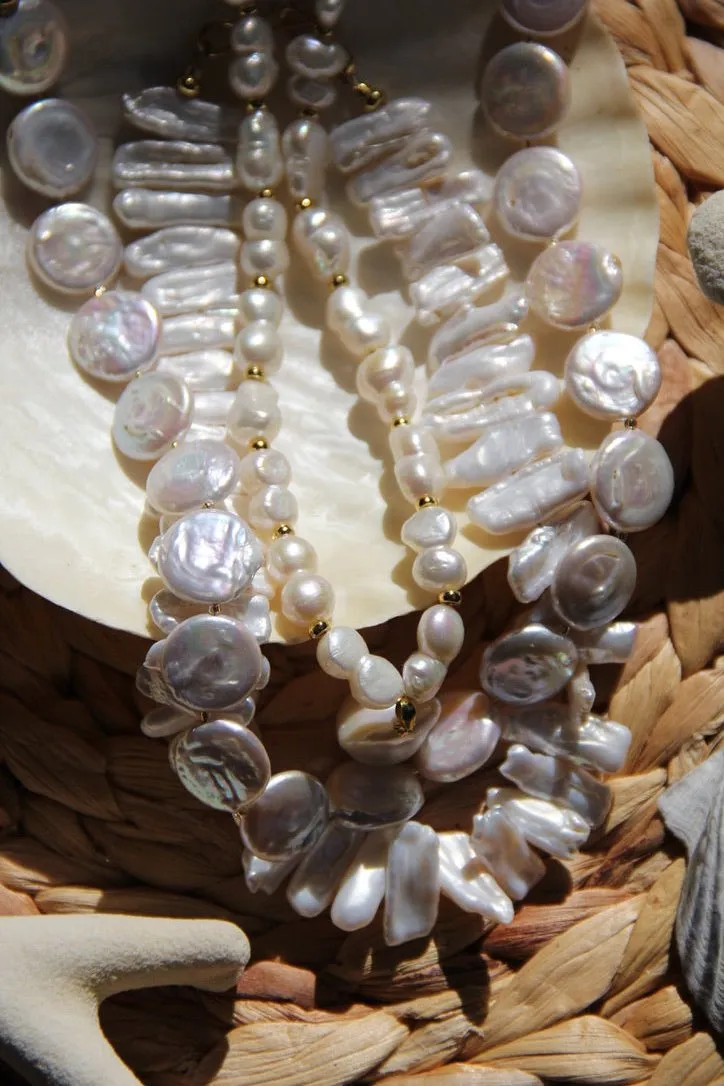 Comporta Pearl Coin Choker Necklace sold by Modatrova product image thumbnail 5