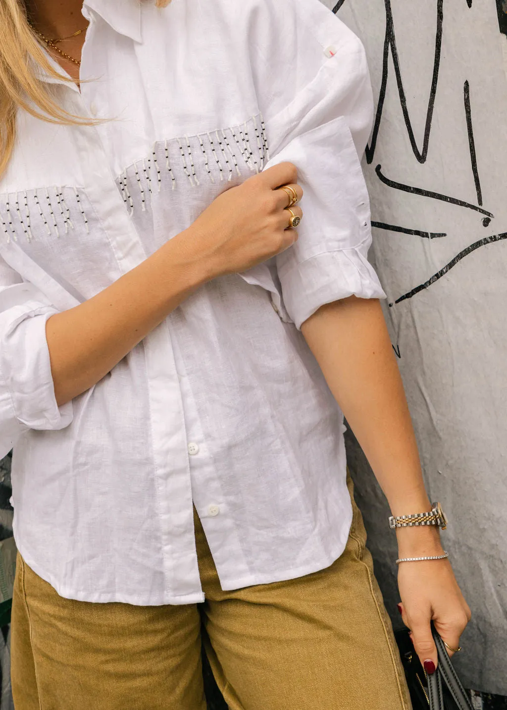 White Ulu | B&W Fringe sold by Modatrova product image thumbnail 2