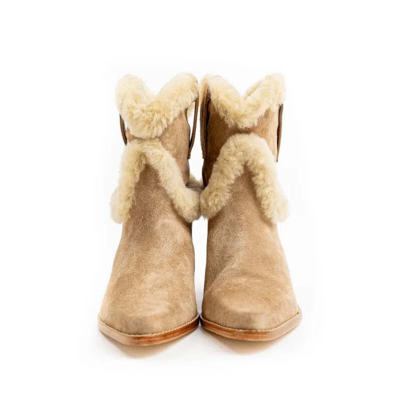 Rodeo Boot Tan sold by Modatrova