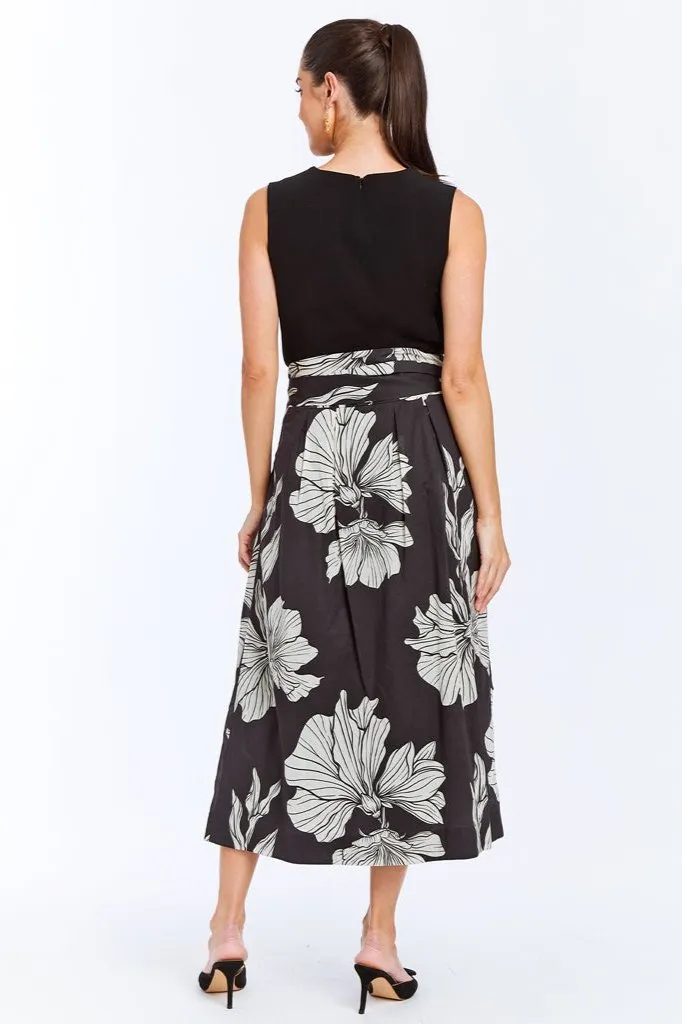 Zenia Wrap Skirt sold by Modatrova product image thumbnail 4