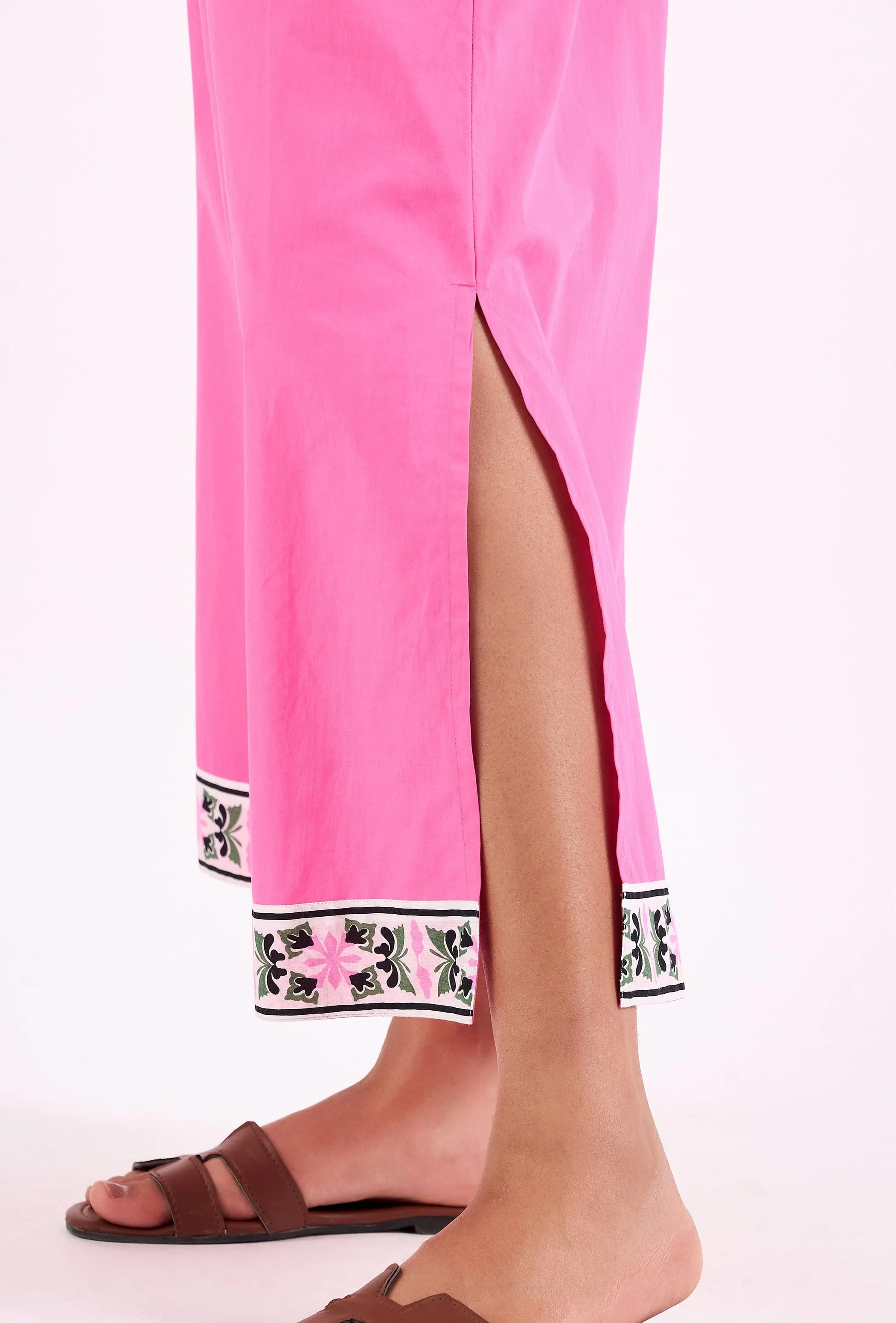 1349 Tyler Skirt sold by Modatrova product image thumbnail 4