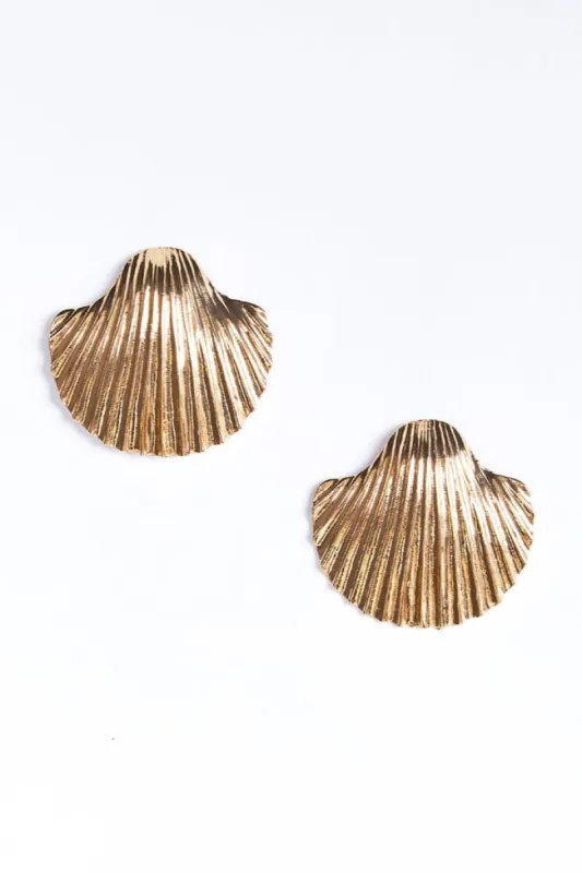 Calypso Shell Earrings made by Modatrova