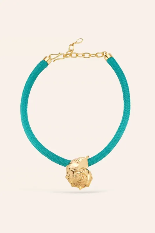 Concha Shell Necklace sold by Modatrova