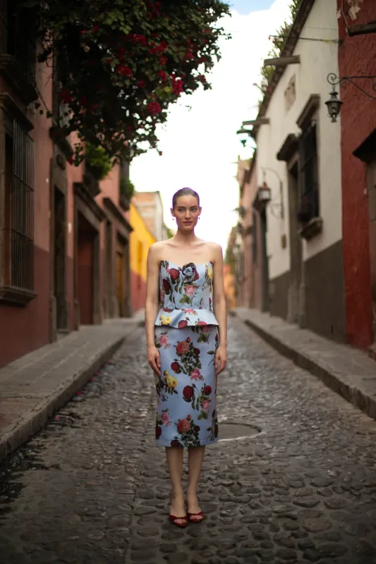 Delicias Skirt sold by Modatrova