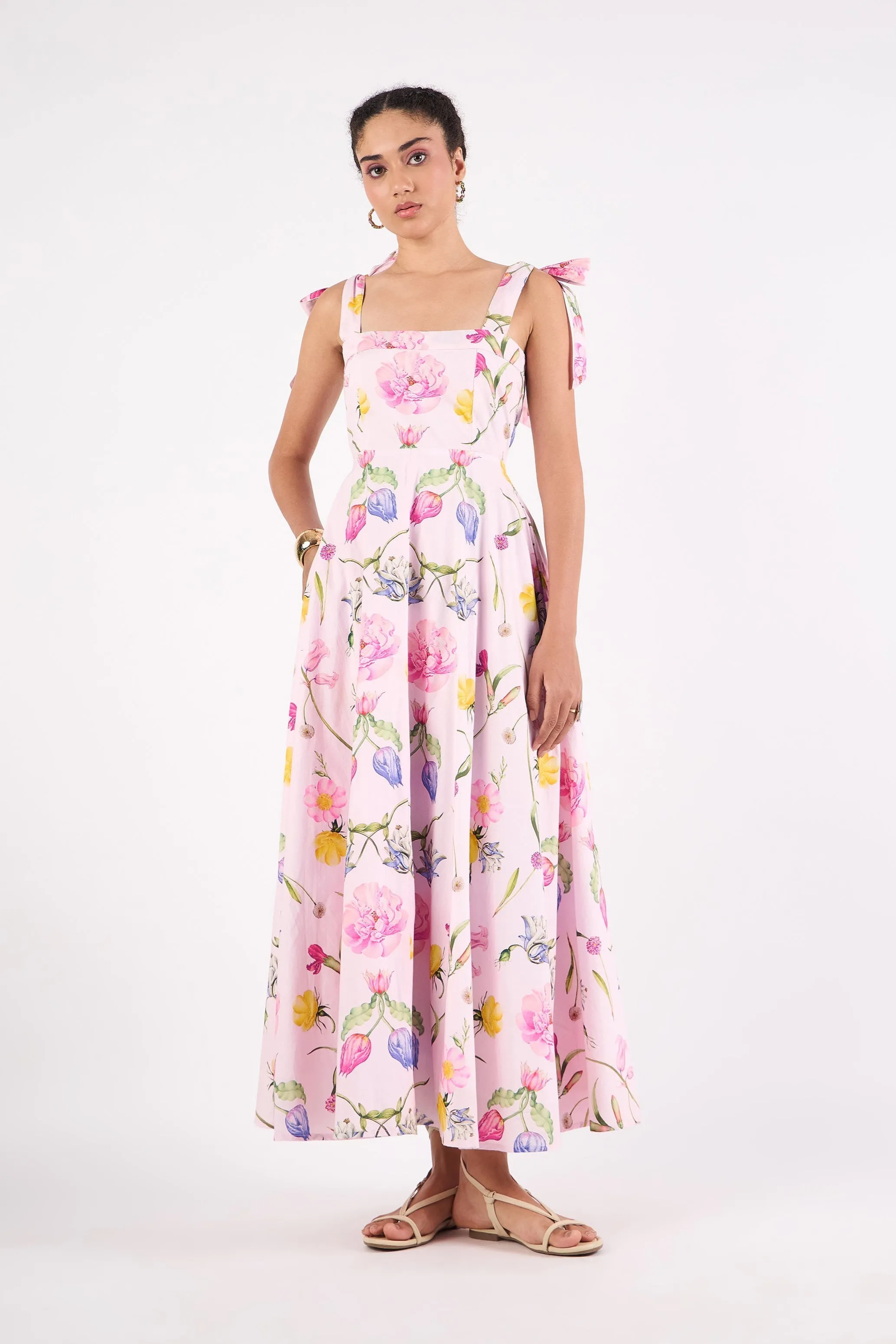 1361 Pearl sold by Modatrova