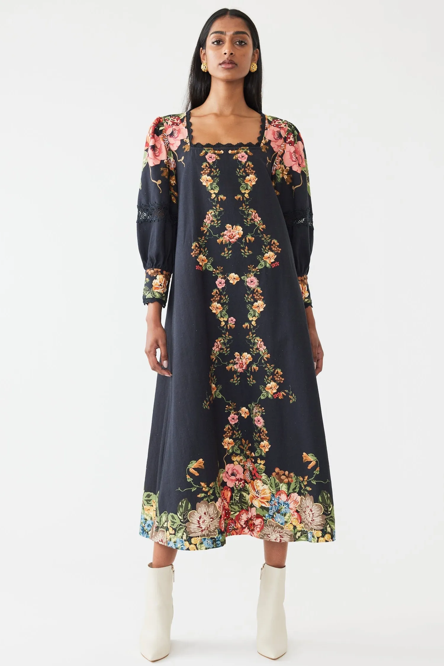 Tara Dress sold by Modatrova product image thumbnail 2