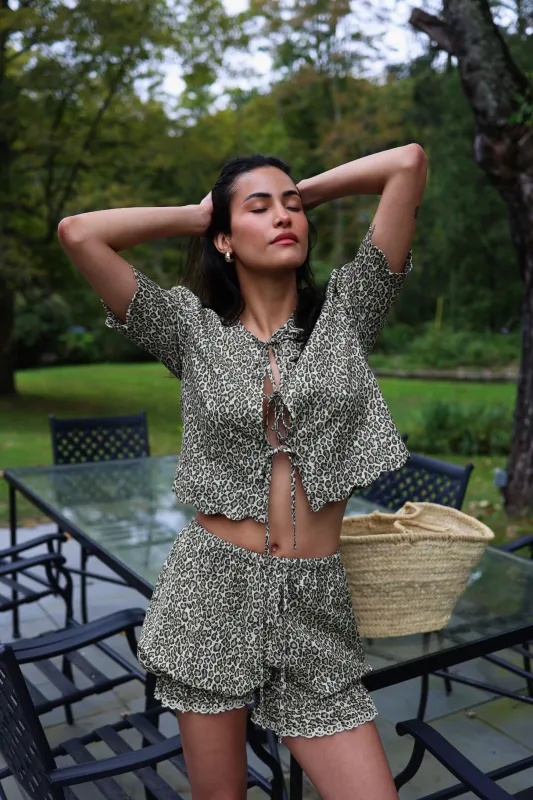 Bloomer Short Leopard sold by Modatrova