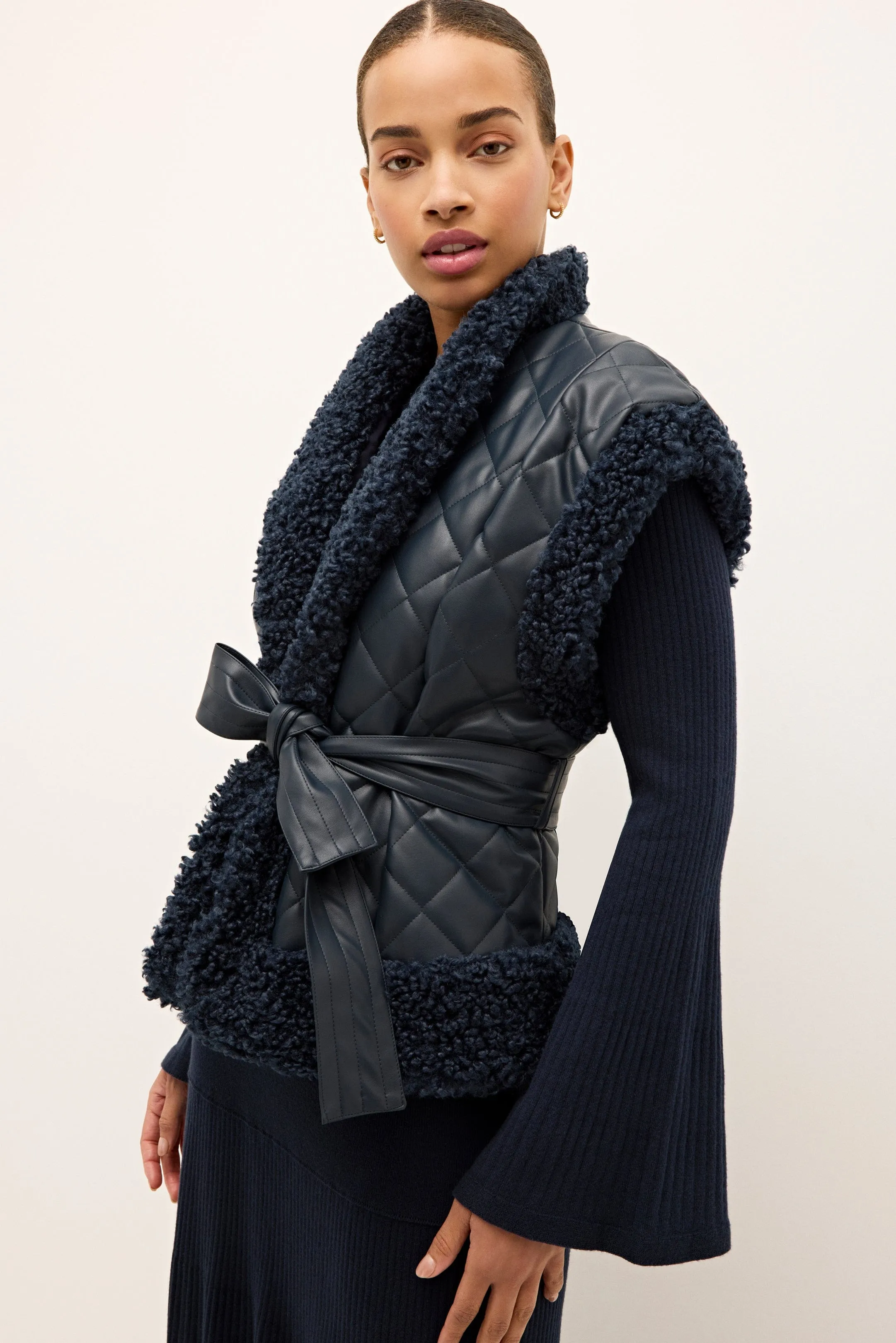 Beatrice Vest sold by Modatrova product image thumbnail 2