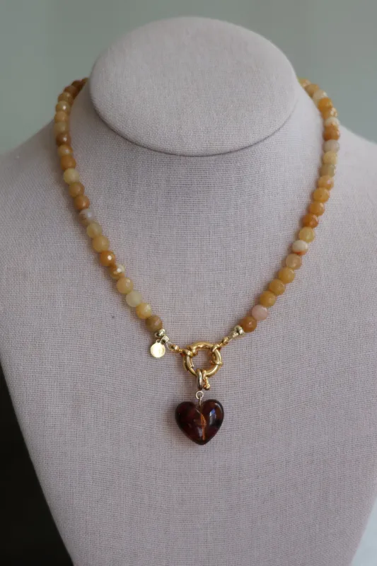 Anna Heart Necklace sold by Modatrova