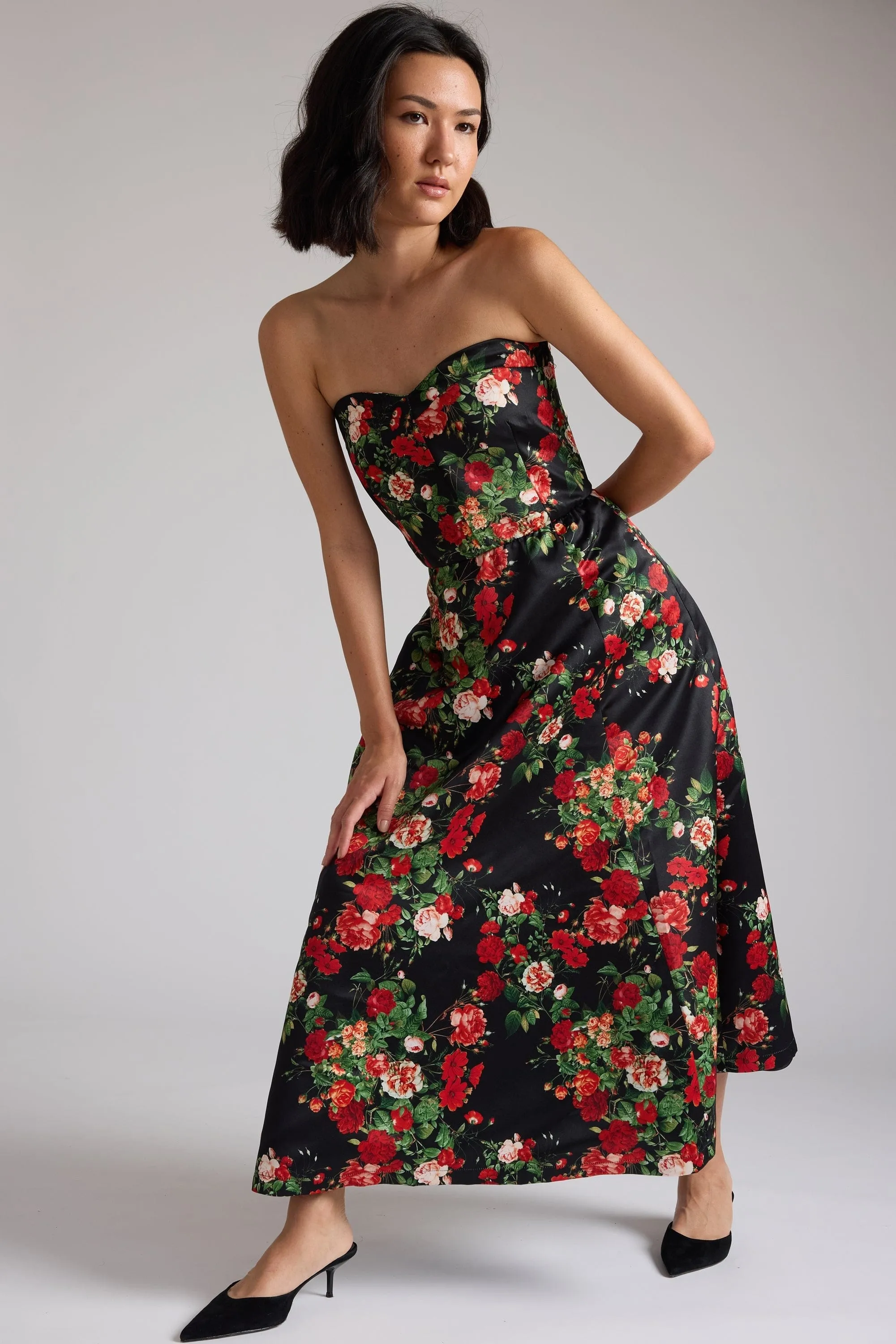 Blanca Dress sold by Modatrova product image thumbnail 4