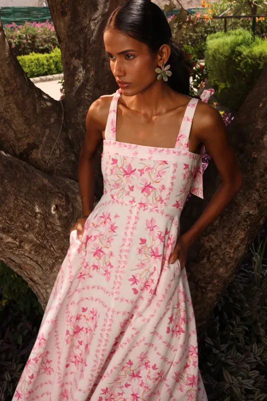 971 Pearl sold by Modatrova