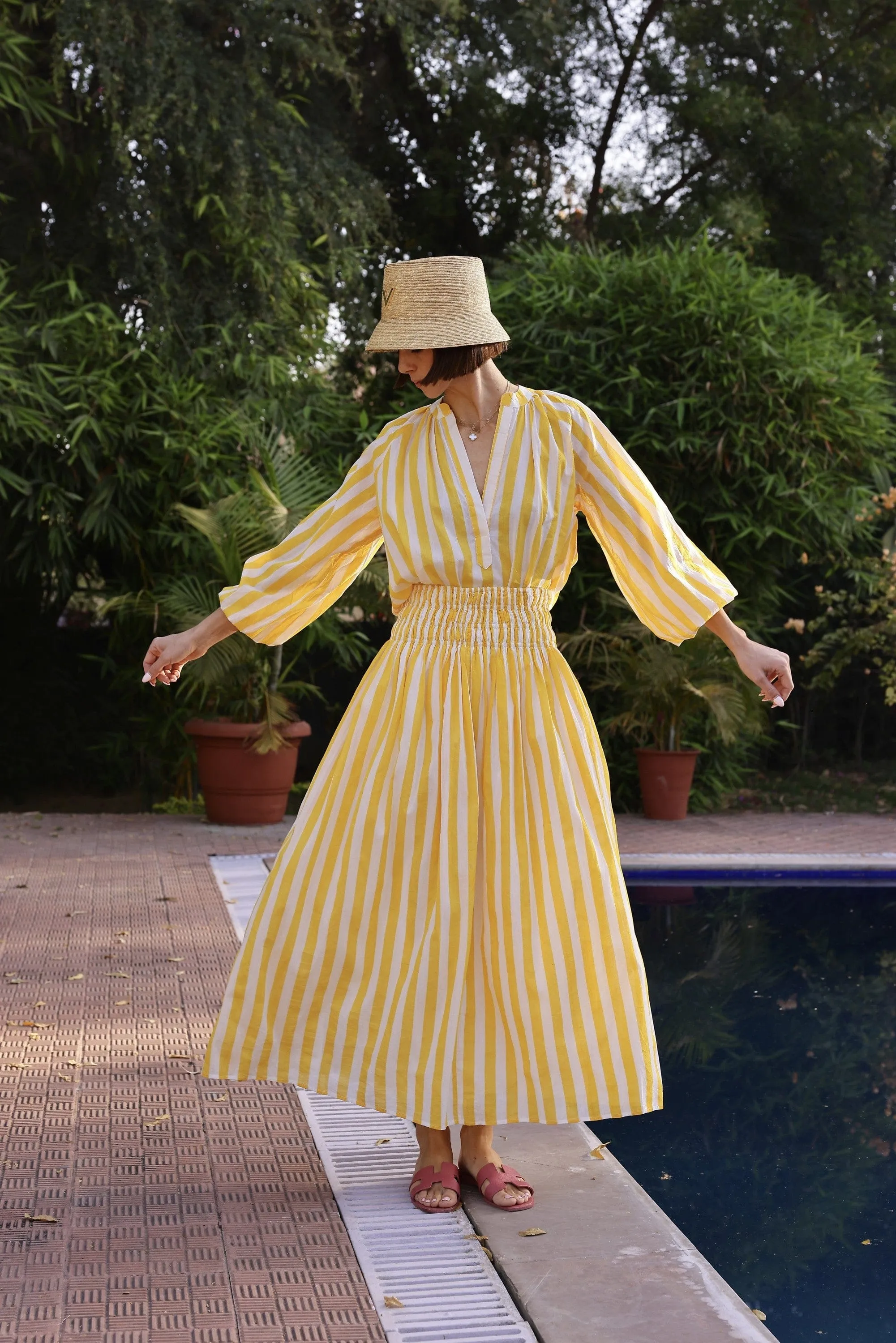 Porto Skirt sold by Modatrova product image thumbnail 5