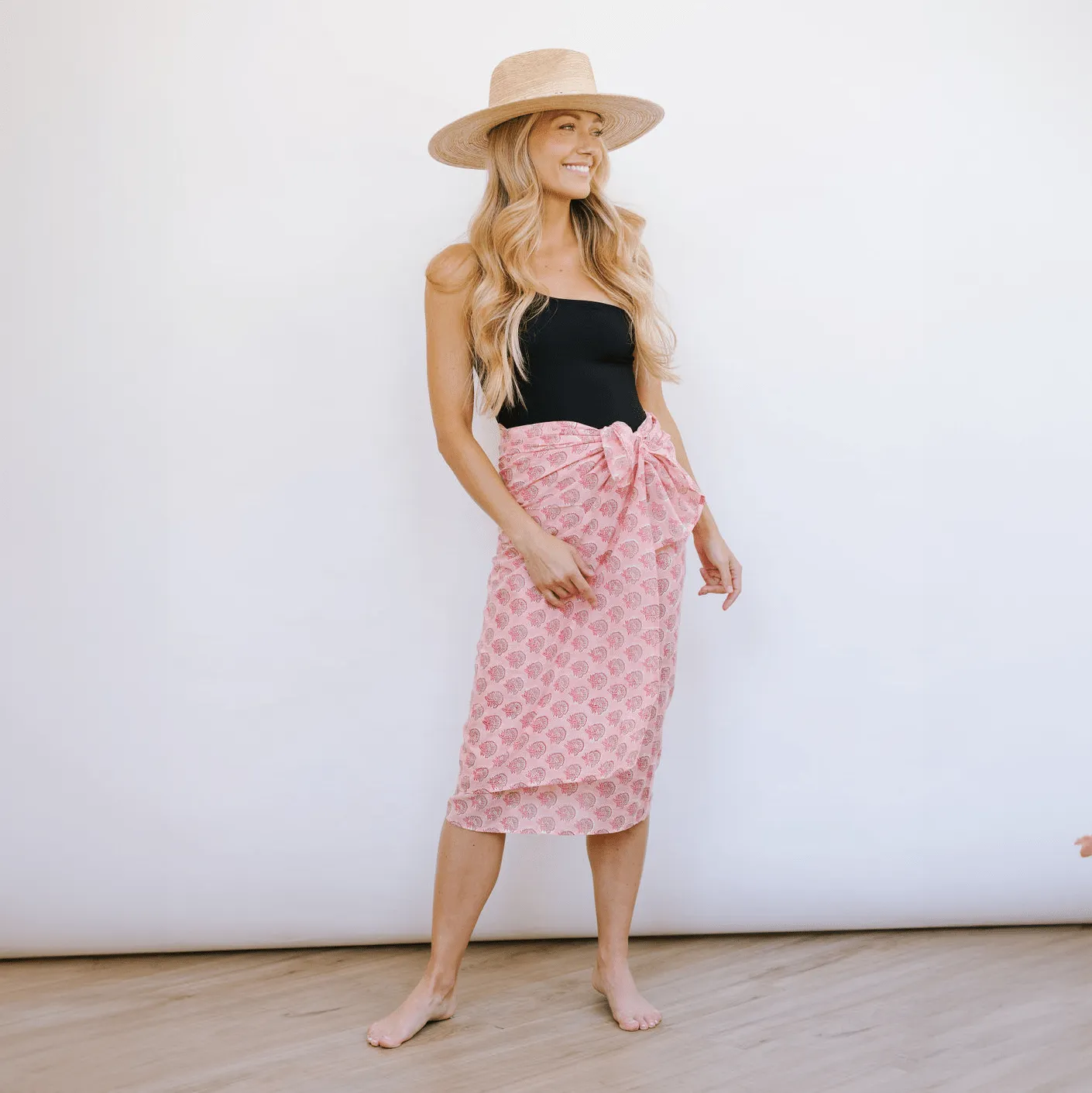 Coral Reef Sarong sold by Modatrova product image thumbnail 2