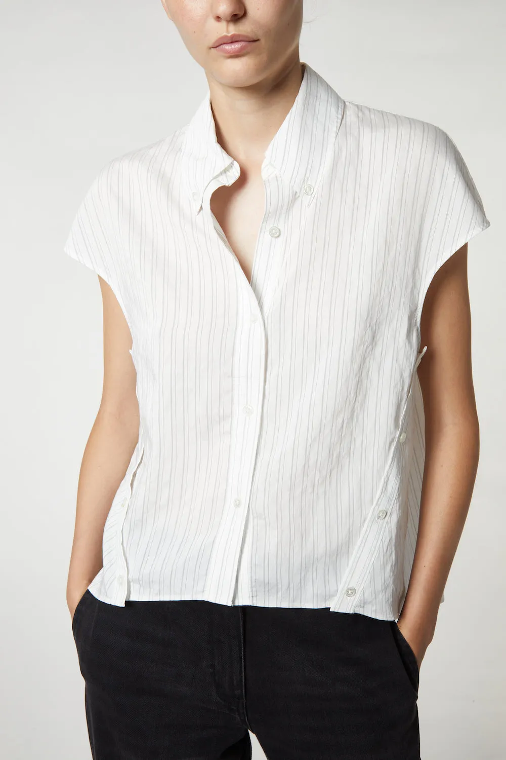 Perth Cap Sleeve Button Blouse sold by Saint Art product image thumbnail 5