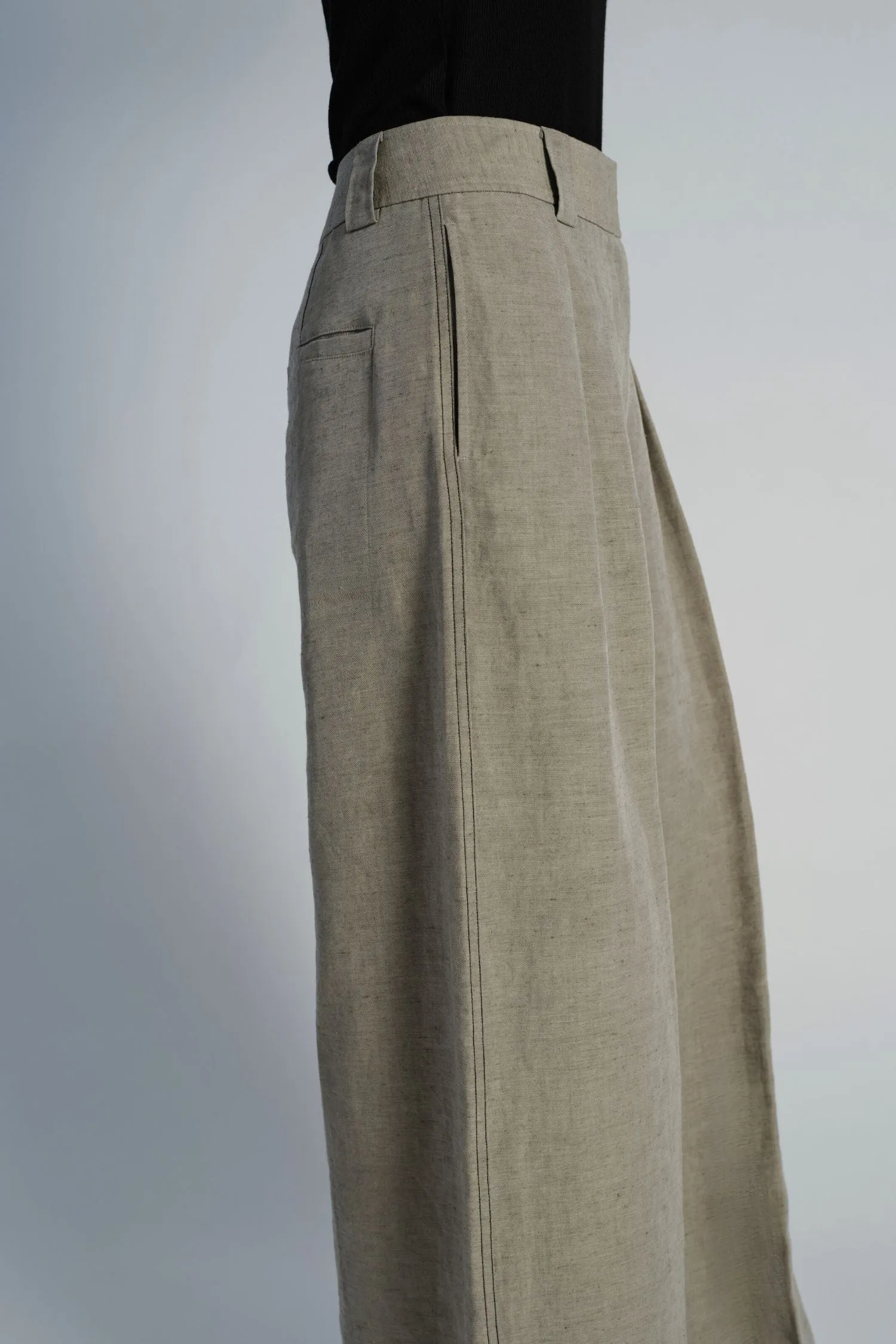 Argo Wideleg Trouser, Grey Linen sold by Saint Art product image thumbnail 3