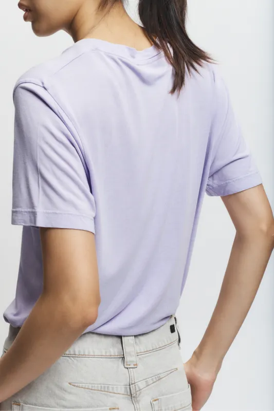 Beck V-Neck Jersey Tee, Lilac made by Saint Art