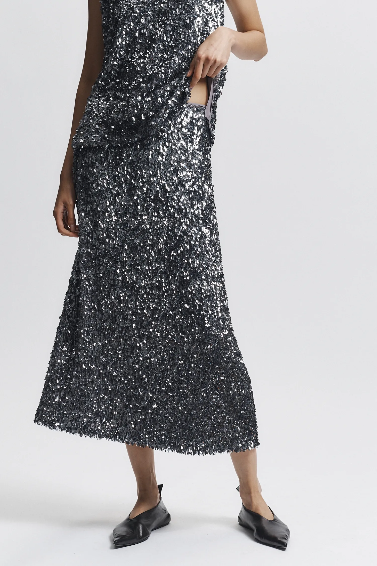 Nylah Teardrop Skirt, Silver sold by Saint Art product image thumbnail 2