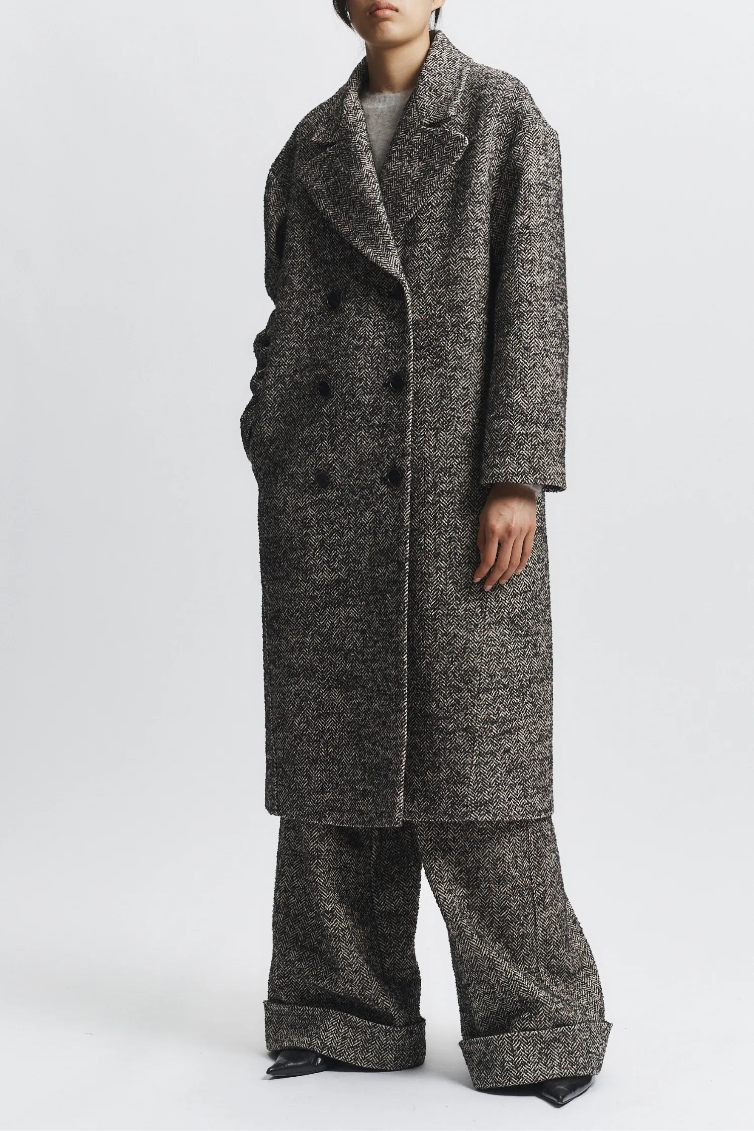 Dayana Overcoat, Herringbone sold by Saint Art product image thumbnail 4