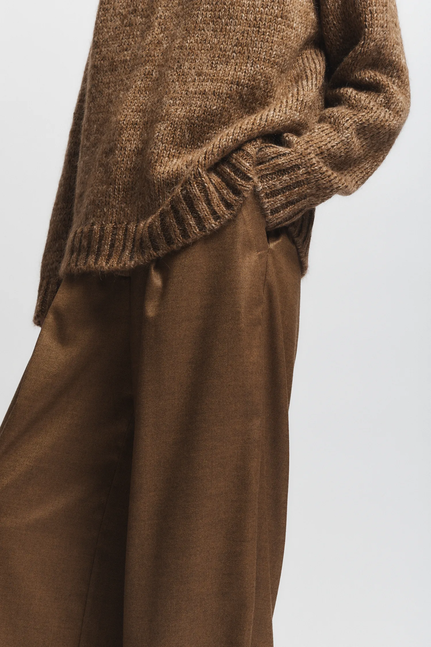 Aurora Sweater, Camel sold by Saint Art