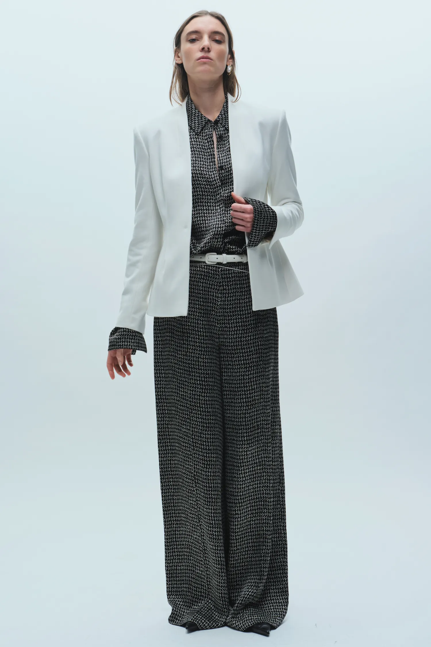 Aria Tailored Blazer, White sold by Saint Art product image thumbnail 5