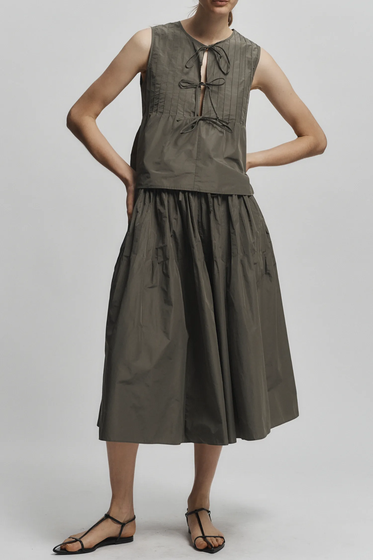 Eva Midi Skirt sold by Saint Art product image thumbnail 4