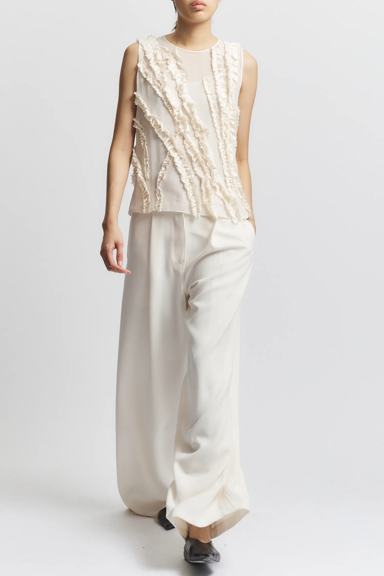 Naomi Sleeveless Blouse sold by Saint Art product image thumbnail 5