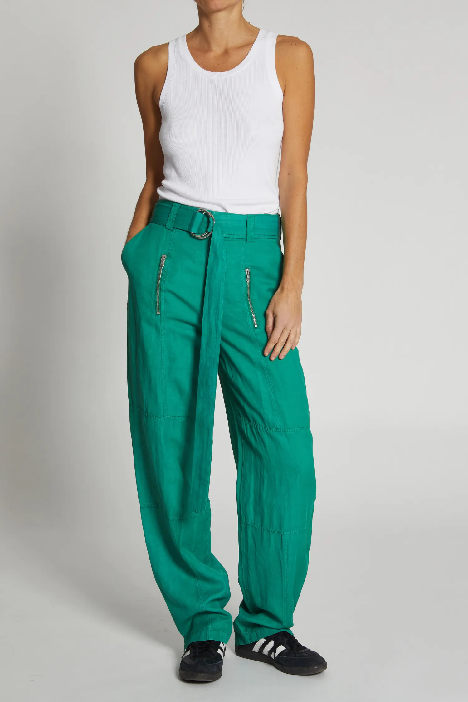 Courtney Mid-rise Pant, Pepper Green sold by Saint Art product image thumbnail 5