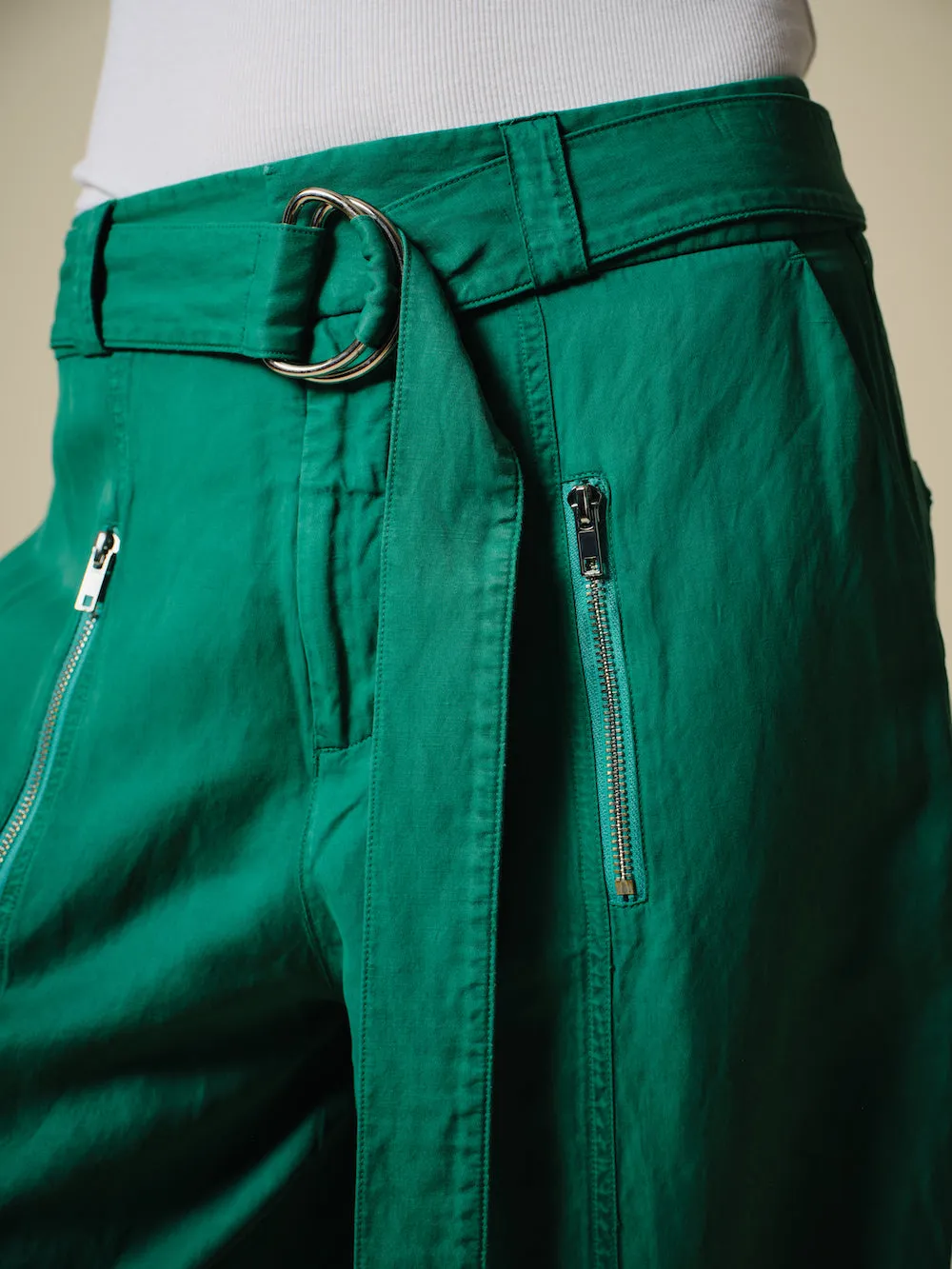 Courtney Mid-rise Pant, Pepper Green sold by Saint Art product image thumbnail 3