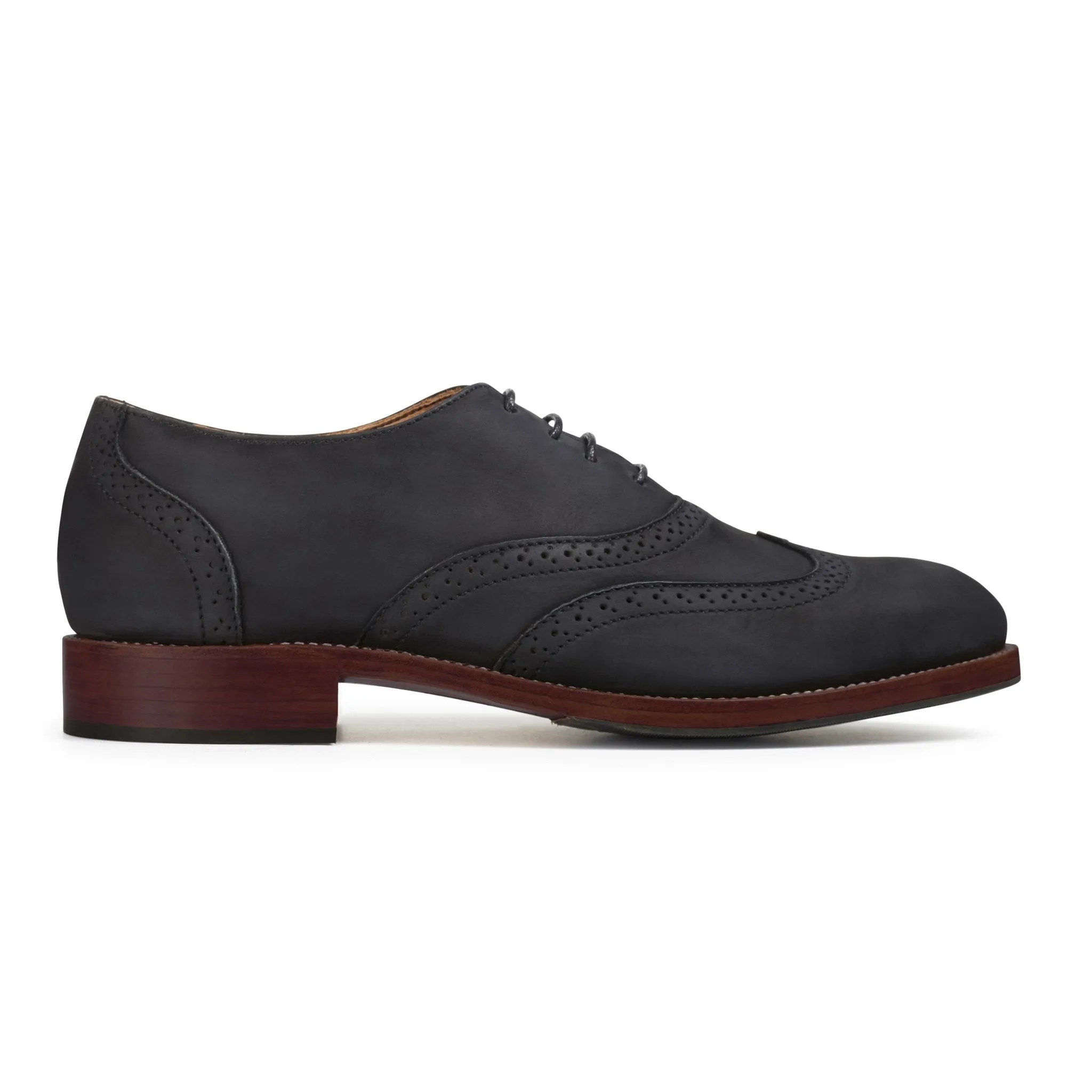 The Clásico in Black ~ Standard/Narrow sold by Adelante Shoe