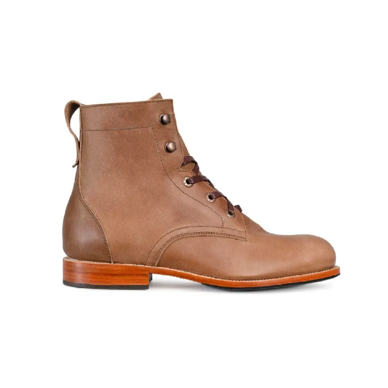 The Havana in Desert ~ Standard/Narrow sold by Adelante Shoe