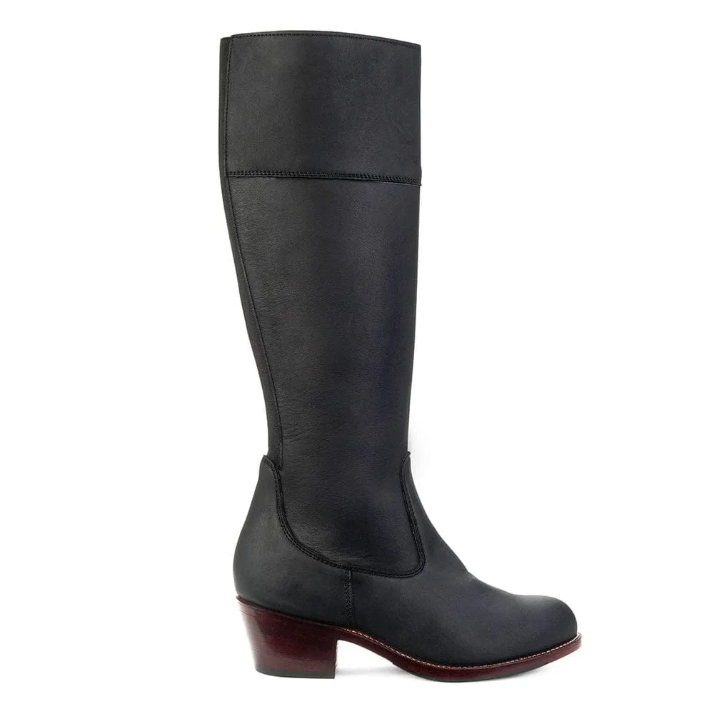 The Condesa in Black ~ Wide ~ Wide Calf 49cm sold by Adelante Shoe