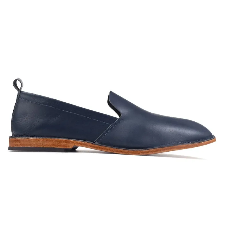 The Viento in Denim Blue ~ Standard/Narrow sold by Adelante Shoe