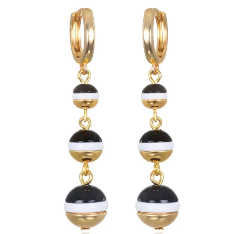 Triple Drop Huggies - Black & White sold by Amelia Rose Design