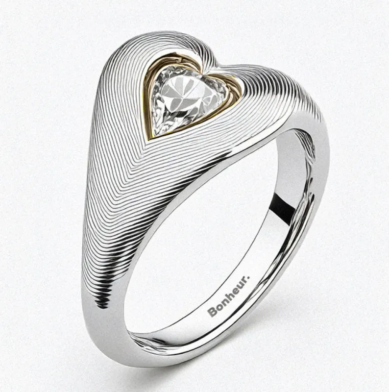 Eléa Heart Signet Ring made by Bonheur Jewelry