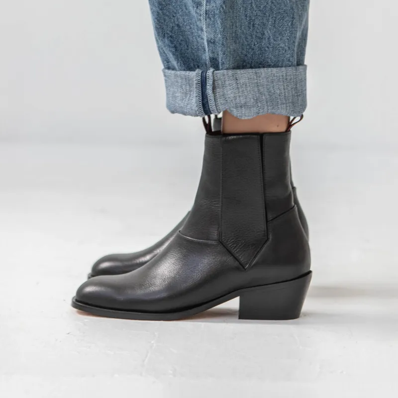 The Vintage Pull-On [Black] sold by Either/Or