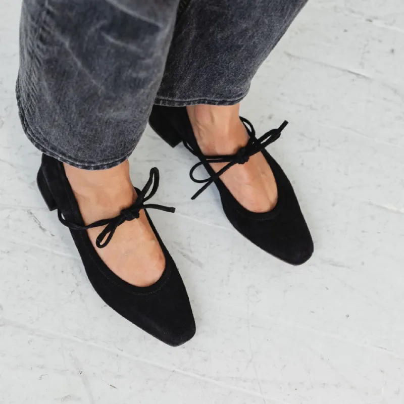 The Heeled Ballet [Black] sold by Either/Or