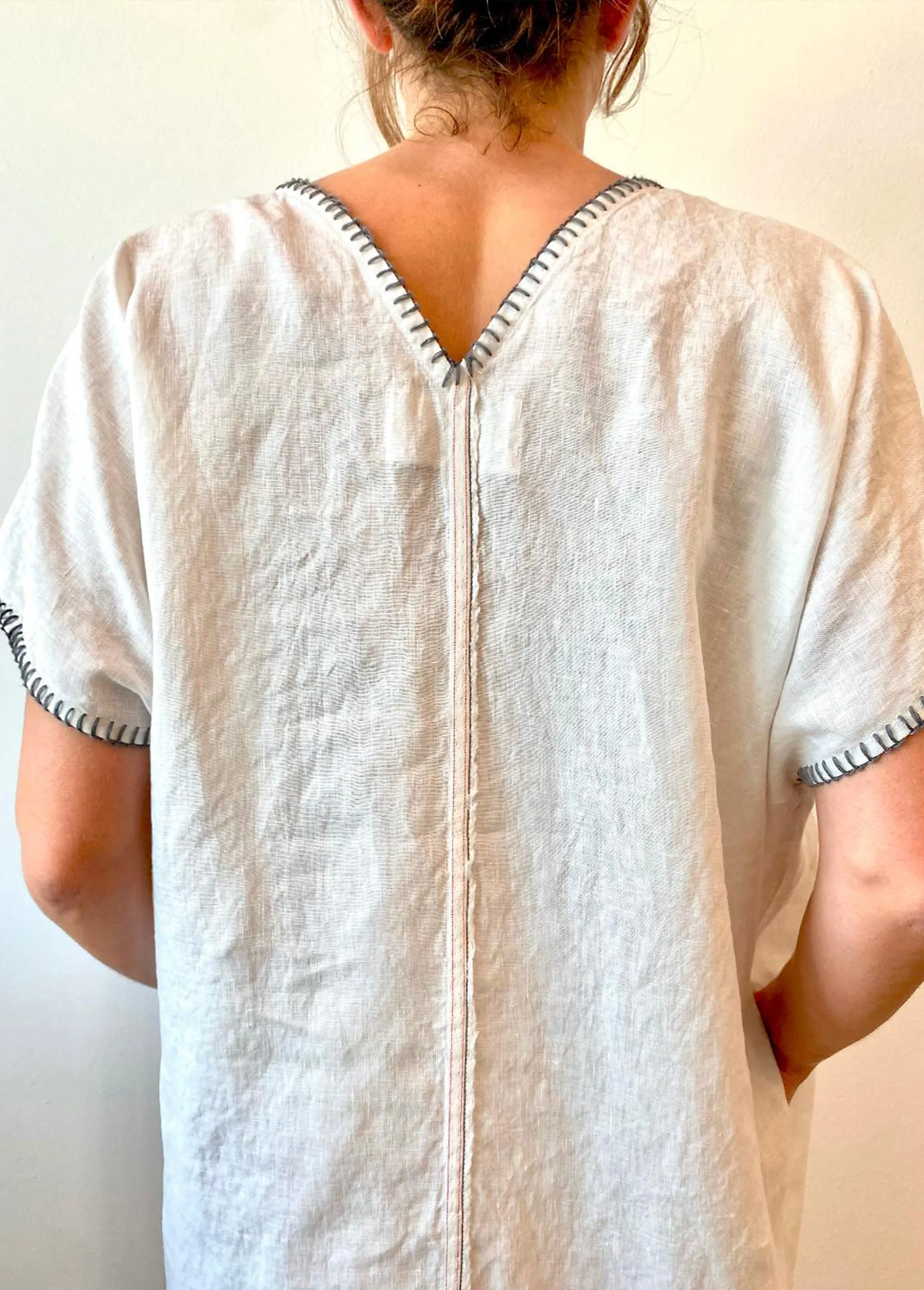 Praia Linen Caftan sold by Flora Animalia product image thumbnail 4