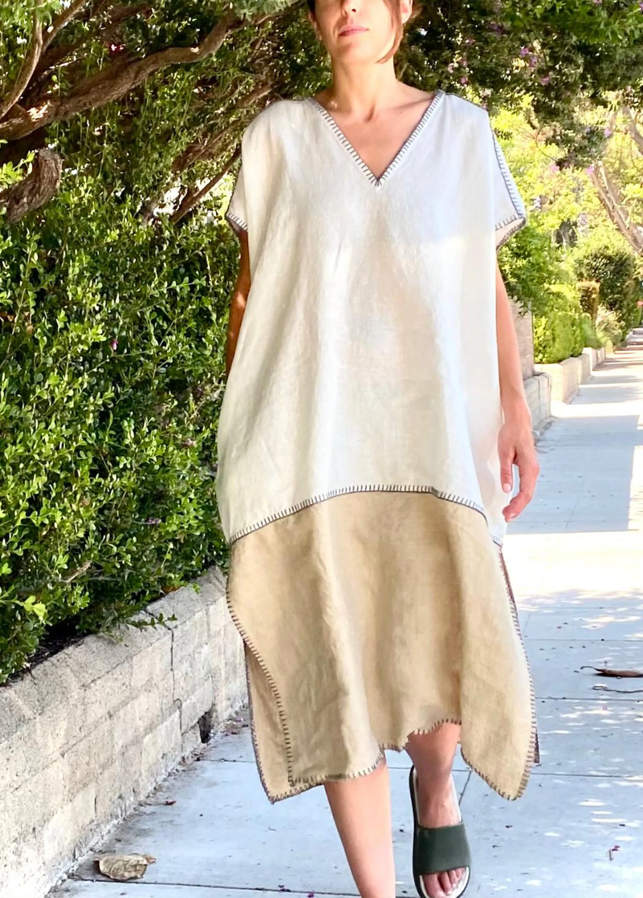 Praia Linen Caftan sold by Flora Animalia product image thumbnail 2