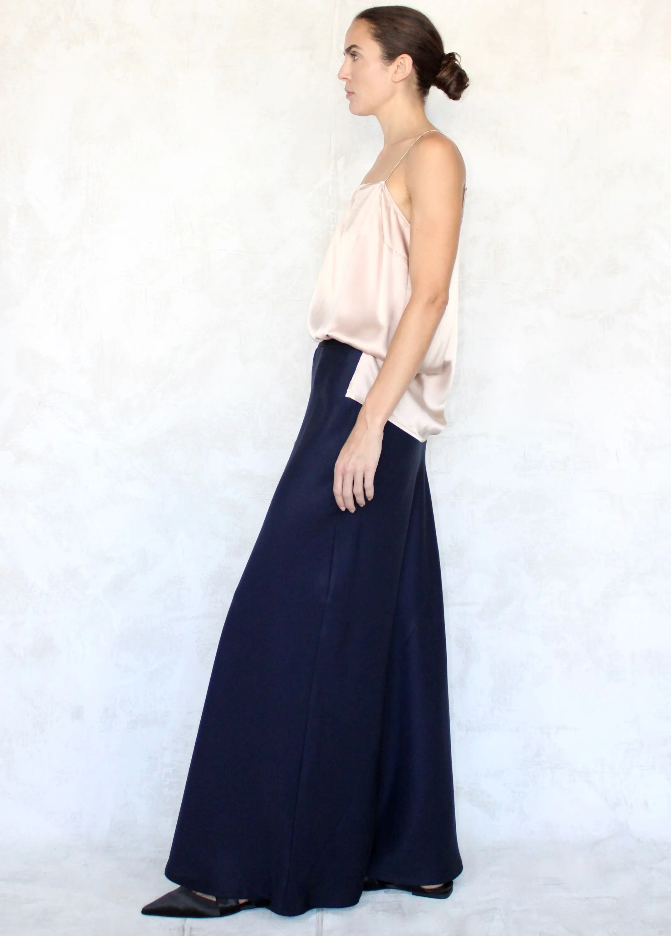 Long Gardener's Skirt sold by Flora Animalia product image thumbnail 3